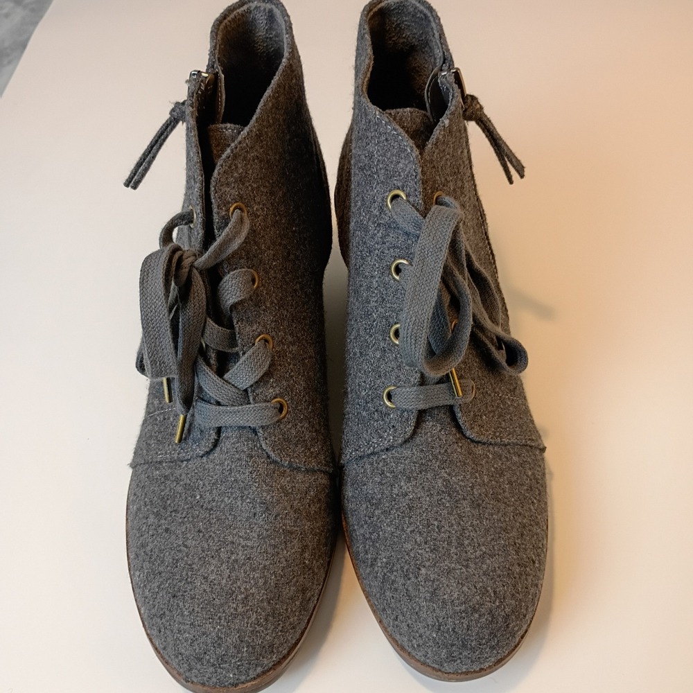 Dr‎ Scholls Nelly Womens 8.5 Grey Wool Blend Wedge Ankle Boots Side Zip Booties
